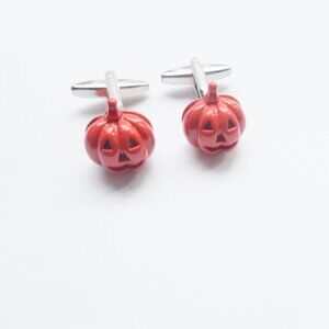 NWOT PUMKIN CUFF LINKS